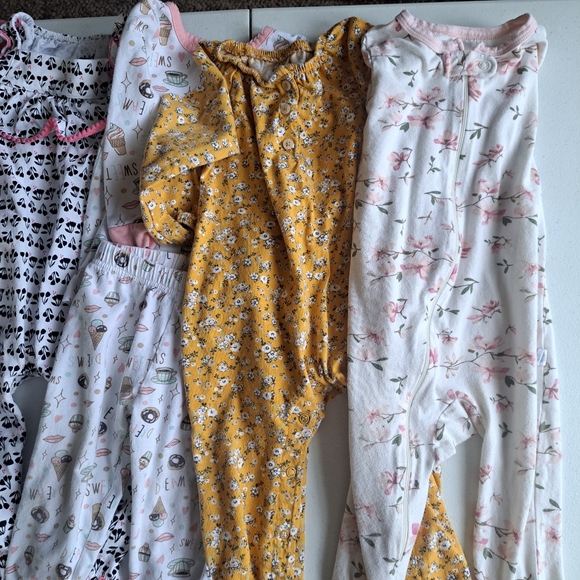 Girls Onesie Bundle - Picture 4 of 5
